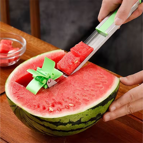 Иновативен уред за рязане на диня и пъпеш на кубчета Amazing Melon Slicer