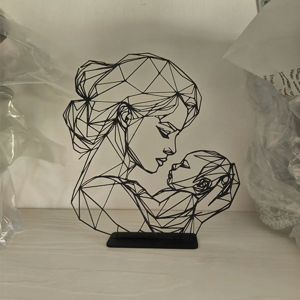 Line art скулптура