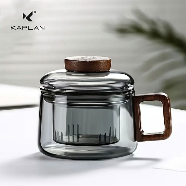 Стъклена чаша с инфузер и дървен капак KAPLAN